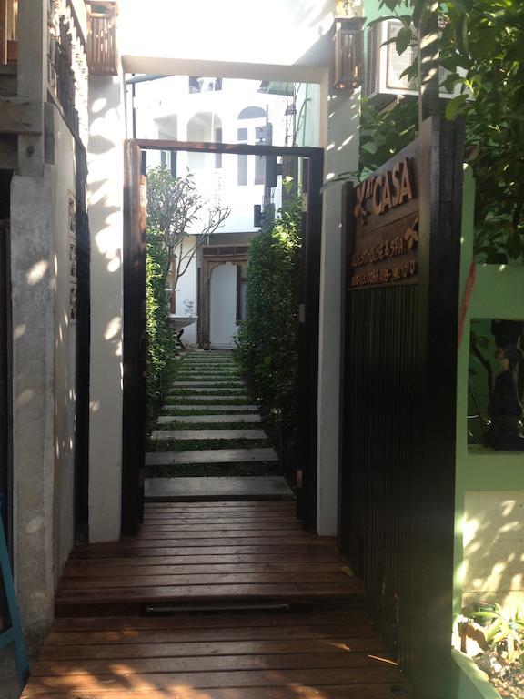 At Casa Guesthouse Amphawa Exterior foto